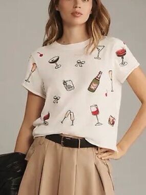The Caitlin Embroidered Boxy Tee in Drinks Size XS PreLoved